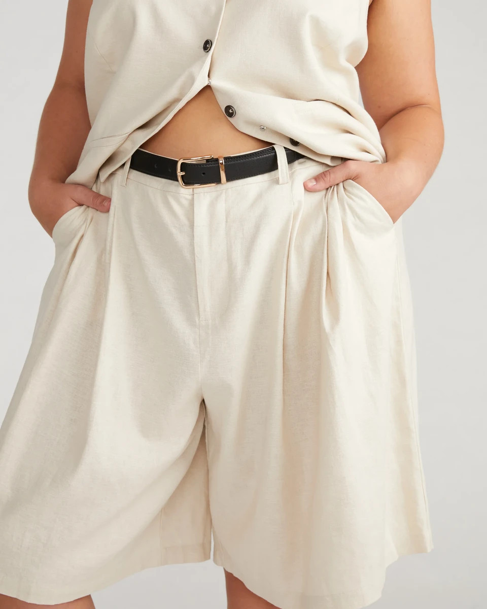 Seaport Tailored Linen ShortEcru | Universal Standard