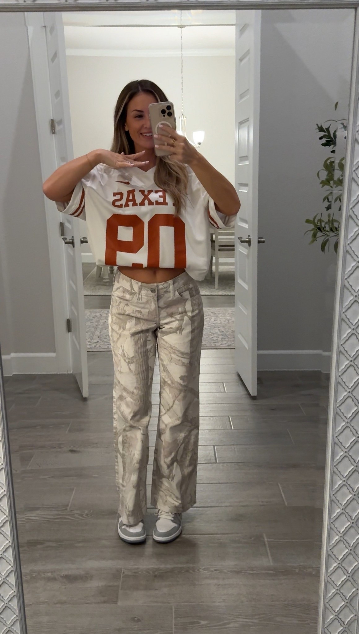 Ootd from tonight’s reel!✨

#LTKmomlife #LTKOver40 #LTKootd