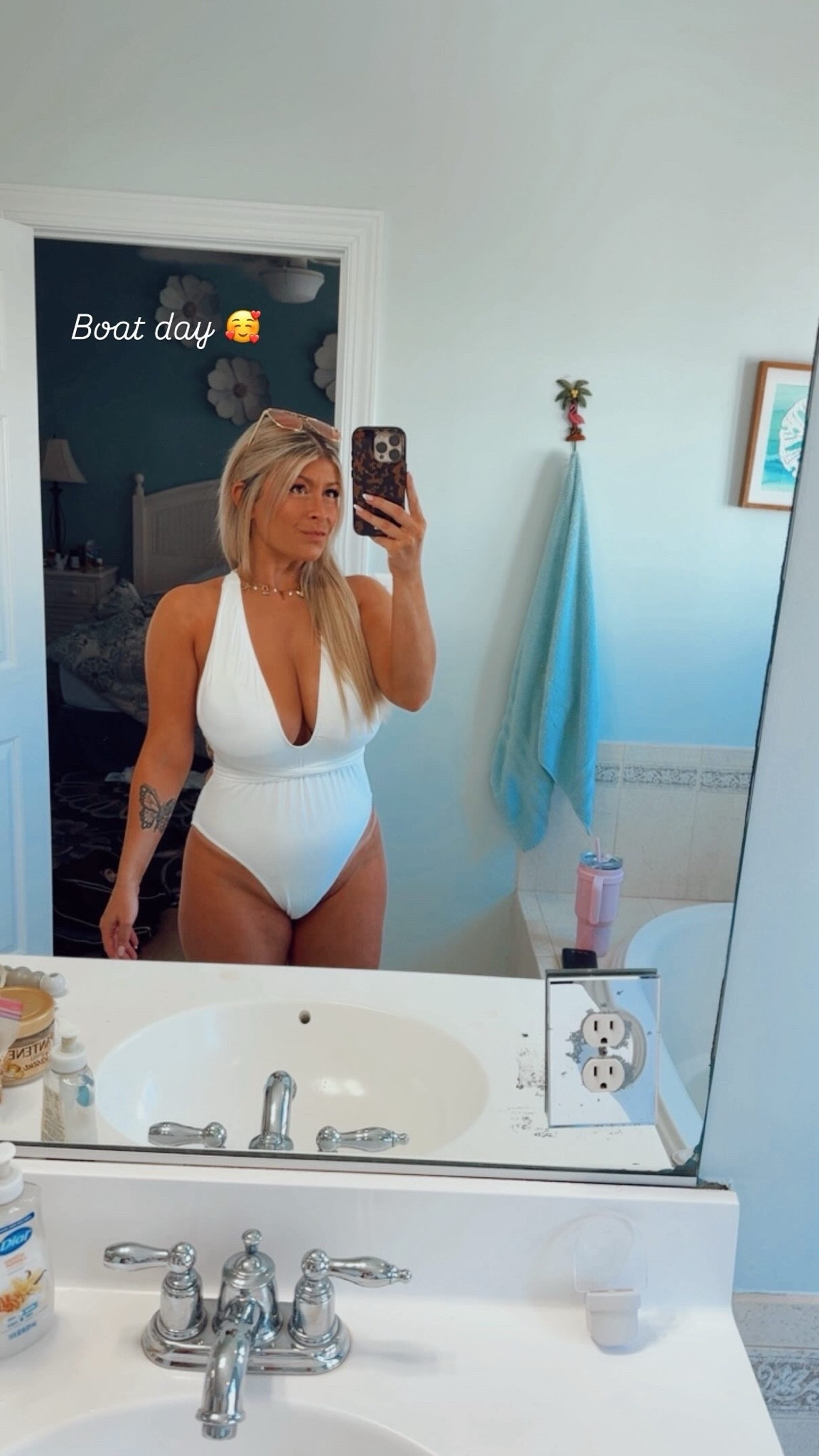 The most flattering one piece for a bride to be! Will deff be ordering this one in other colors!

Bridal bathing suits 
Bachelorette bathing suits 
One piece 
White bathing suits

#LTKMidsize #LTKSwim #LTKTravel