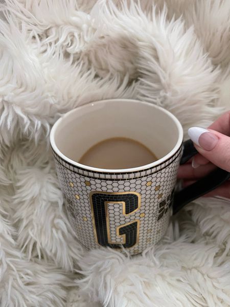 ☕️

home, coffee mugs, blankets, gifts for her, home inspo, house warming gifts, personalized gifts, luxury gifts, heated blanket, anthropologie favorites 

#LTKsalealert #LTKhome #LTKGiftGuide
