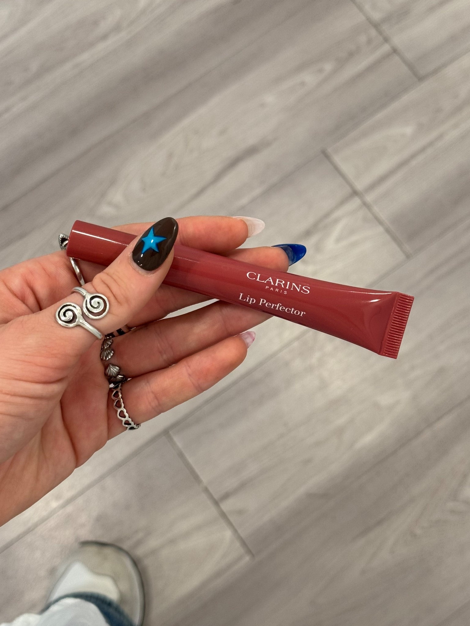 best lippie ever 💋💋 loveee the applicator & color