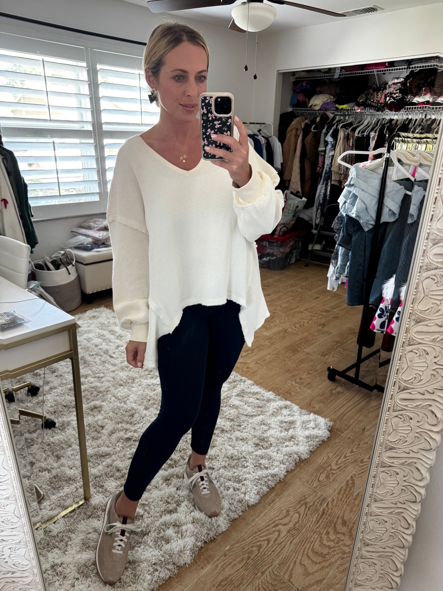 Casual outfit 

#LTKFindsUnder50 #LTKFindsUnder100 #LTKMidsize