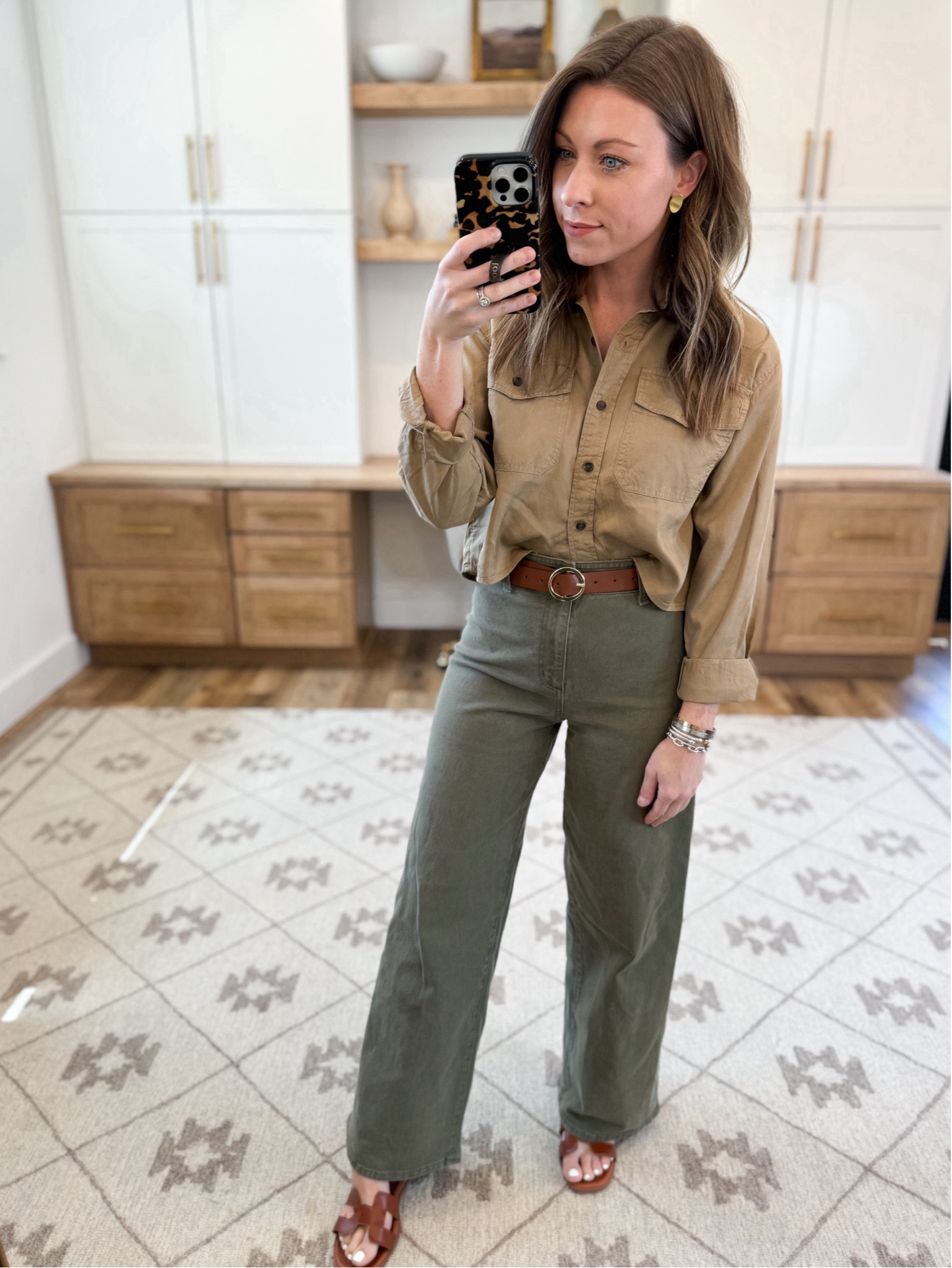 ON SALE!!!!! Wearing a size XS in top and 0 in denim. 

#LTKFindsUnder50 #LTKStyleTip #LTKSaleAlert