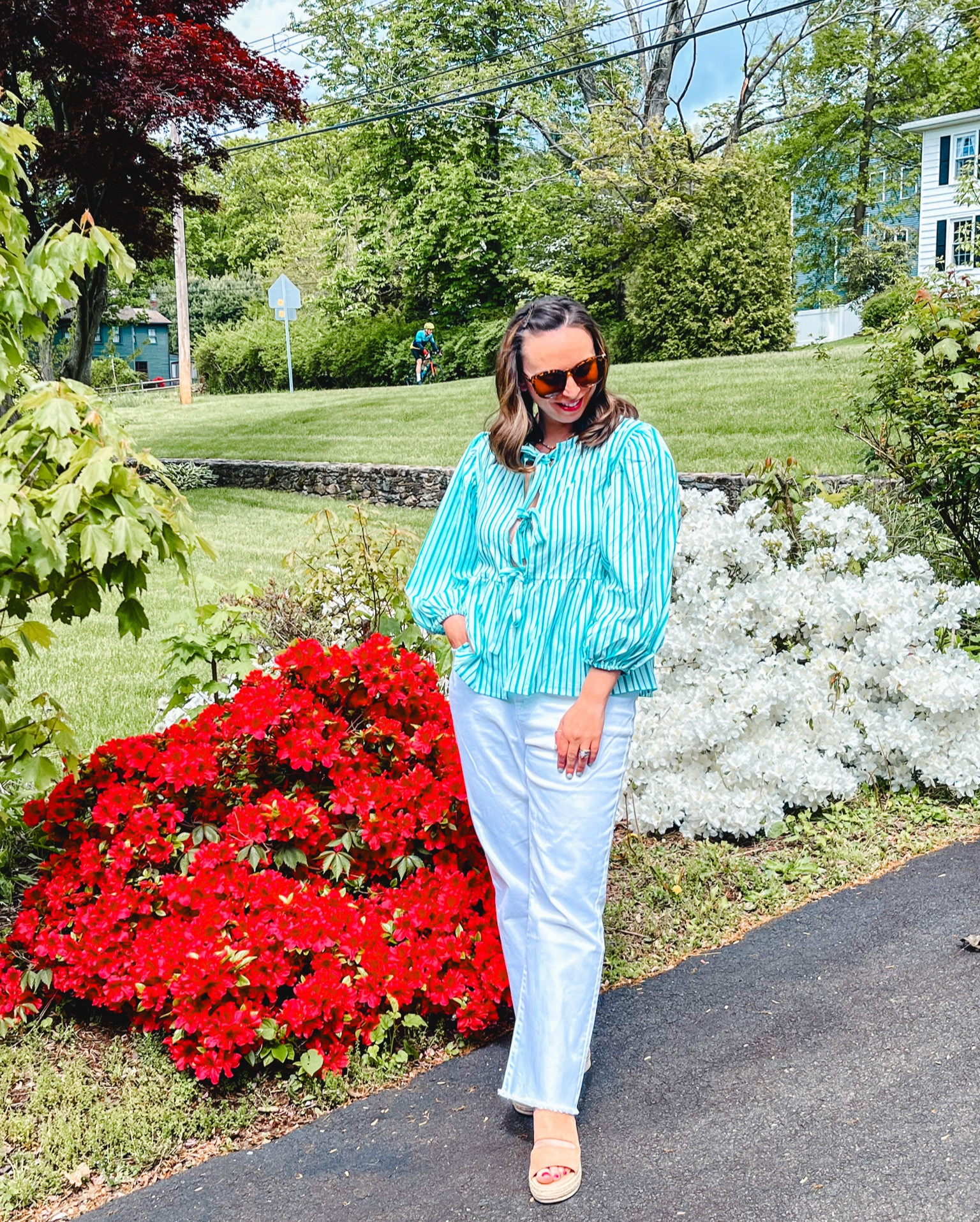 Free people vibes on Amazon for only 15 dollars!! These tie front shirts are so in for spring and summer and this one is a great dupe!💚
.
.
.
.
.
.


#LTKFindsUnder50 #LTKStyleTip #LTKSeasonal