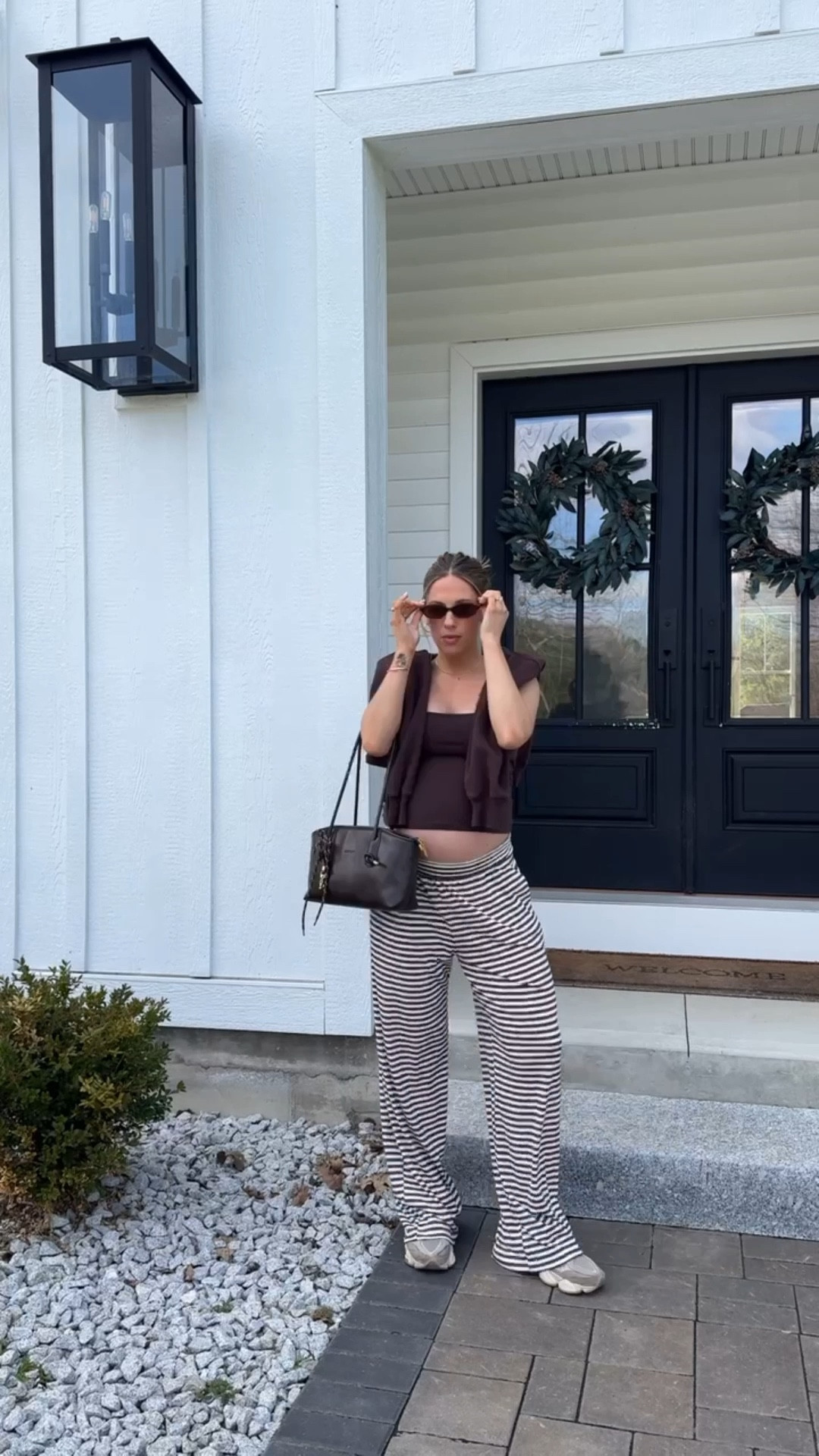 Got the mom-on-the-go look on LOCK 😘

Size small in everything 

#abercrombie #momlife #bumpfashion #maternity #springlooks

#LTKdayinmylife #LTKActive #LTKSeasonal