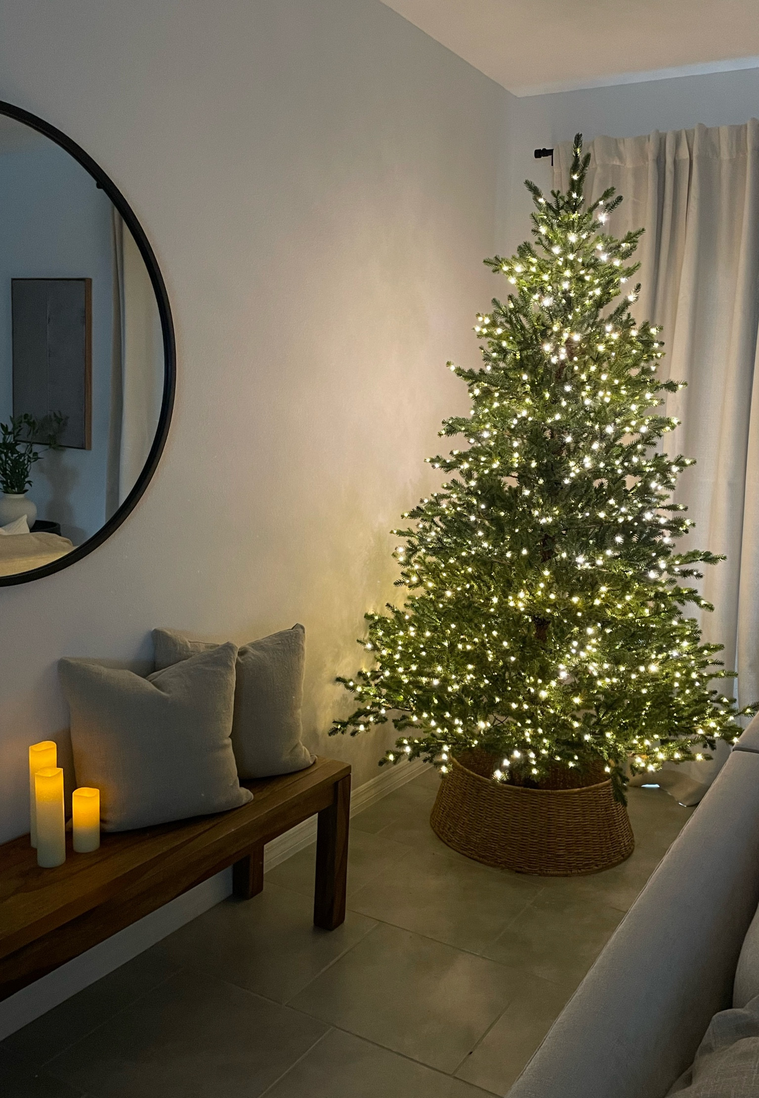 Viral Home Depot Christmas tree alternative. 7.5ft shown here. 

It looks more realistic IMO and it has 1500 micro lights! 



#LTKhome #LTKSeasonal #LTKHoliday