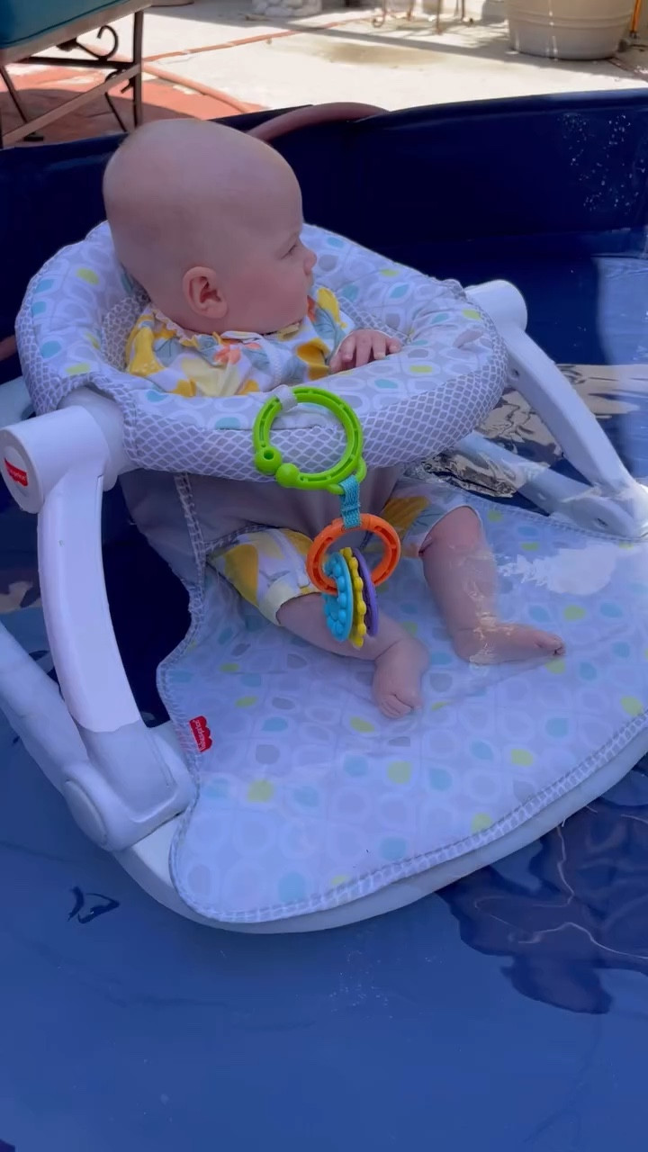 ☀️Summer Mom Hack
** never leave your baby unattended