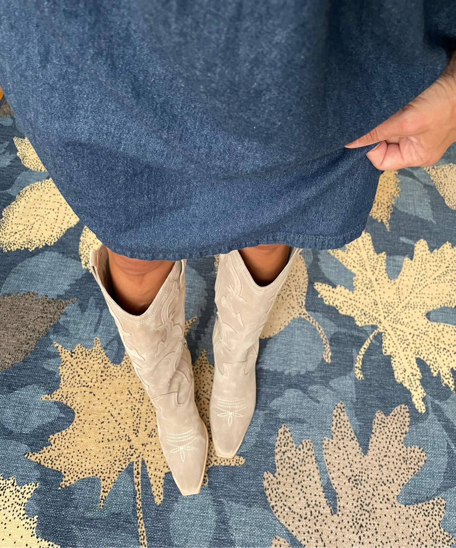 Boots love! #falloutfits

#LTKshoecrush #LTKSeasonal #LTKover40
