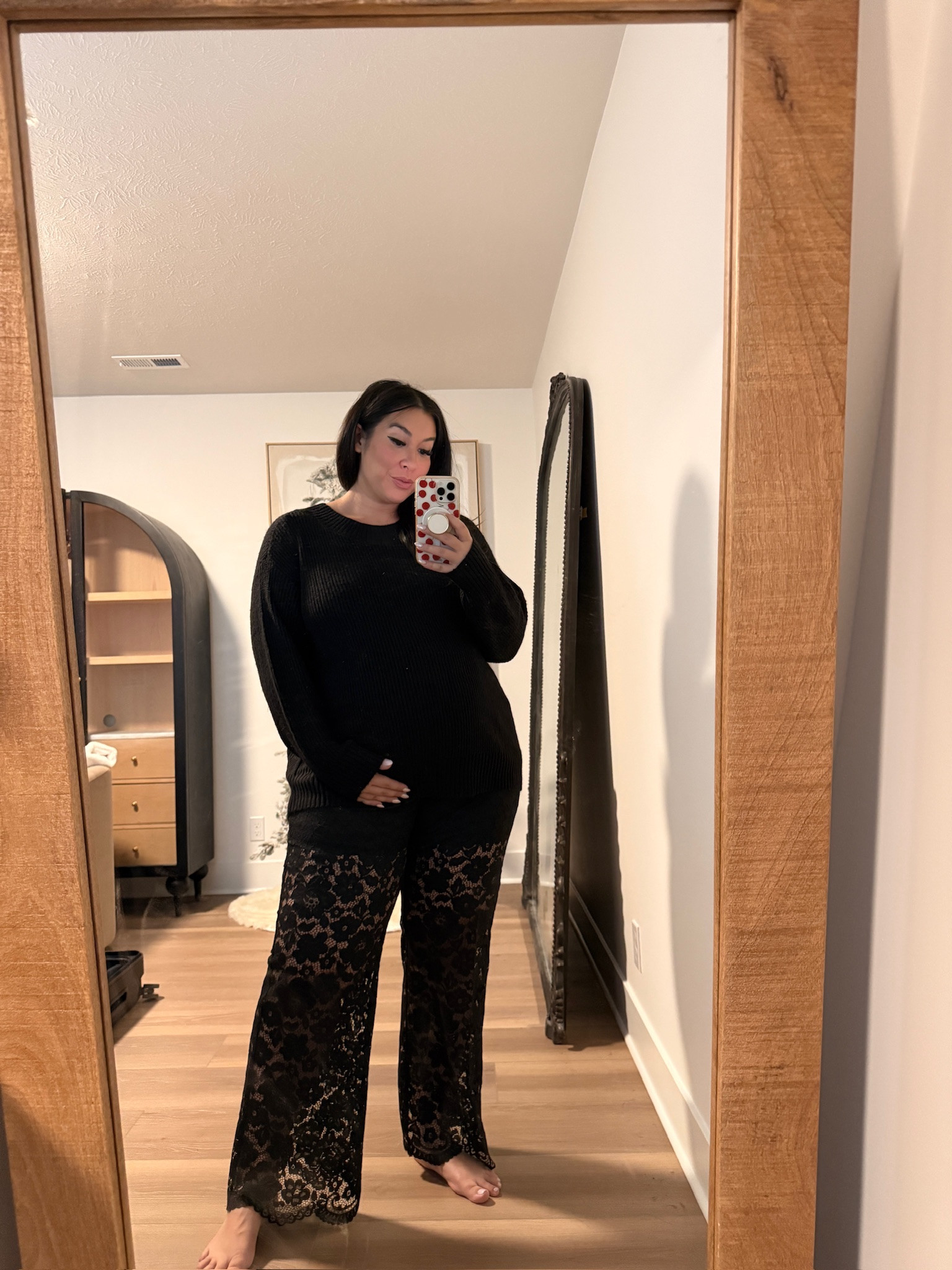 Midsize holiday outfit! Wearing a size 1X
-
-
-
Holiday party outfit, velvet dress, sequins, holiday trends

#LTKMidsize #LTKHoliday