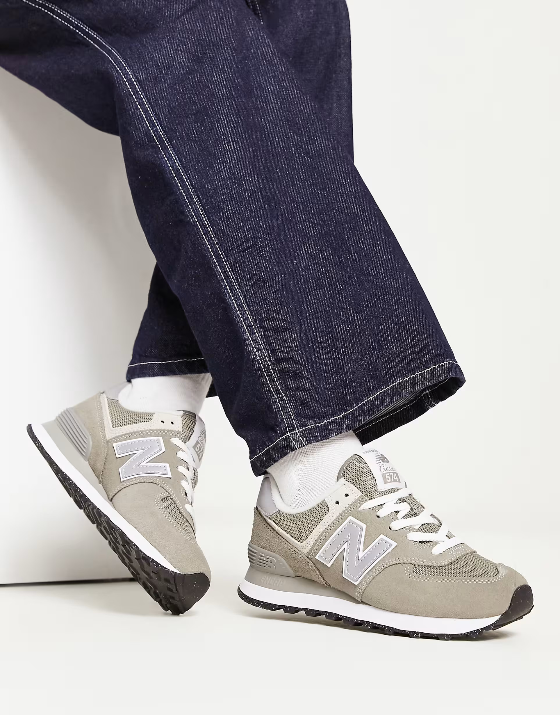 New Balance 574 trainers in grey | ASOS (Global)