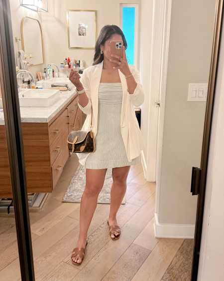Mother’s Day Sunday outfit! This linen dress is so good! Lined with shorts underneath and has pockets! Comes in other colors! On sale! Wearing small! Use code AFSHORTS for additional % off! 


#LTKFindsUnder100 #LTKSaleAlert #LTKItBag