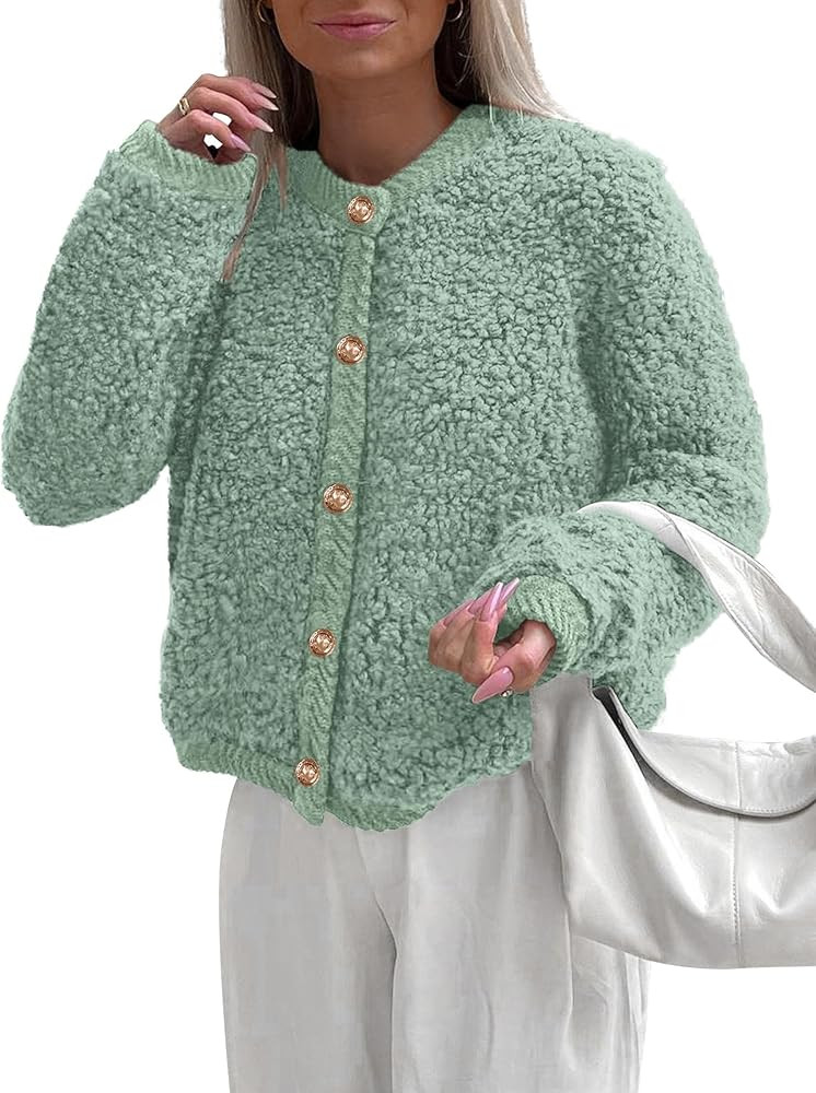 PRETTYGARDEN Women's Faux Fur Coat 2025 Fall Fuzzy Fleece Button up Shearling Cropped Jackets Win... | Amazon (US)