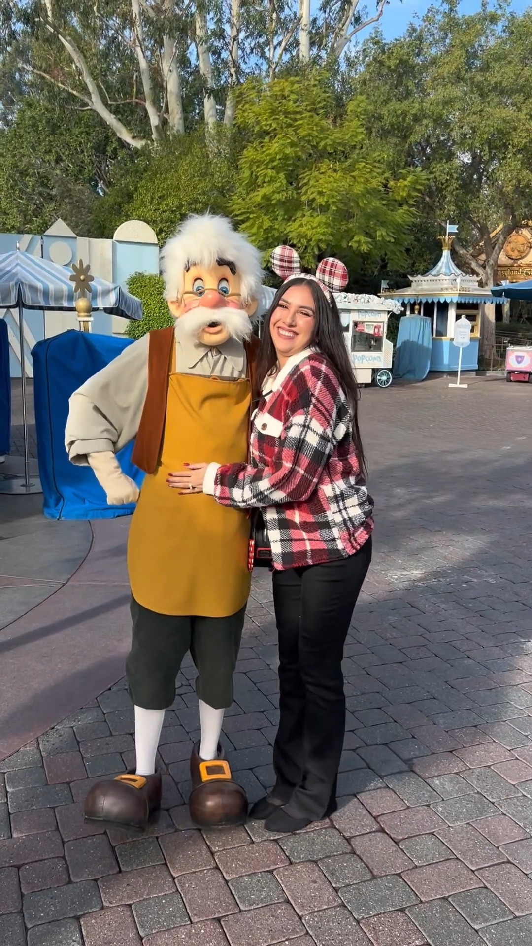 🎄I had so much fun putting this winter look together for the holidays

✨ The matching plaid jacket and ears give it that festive feel, while the fandom-inspired bag keeps things playful and useful for a day at the Disneyland park. A sweet interaction with Geppetto made the whole outfit feel even more special🧸

How do you usually style your Disney holiday outfits?

Disney style, Disney holiday style, Angie’s Magical Style, Disney outfit, holiday outfit, plaid jacket, fandom bag

#LTKHoliday #LTKTravel #LTKootd