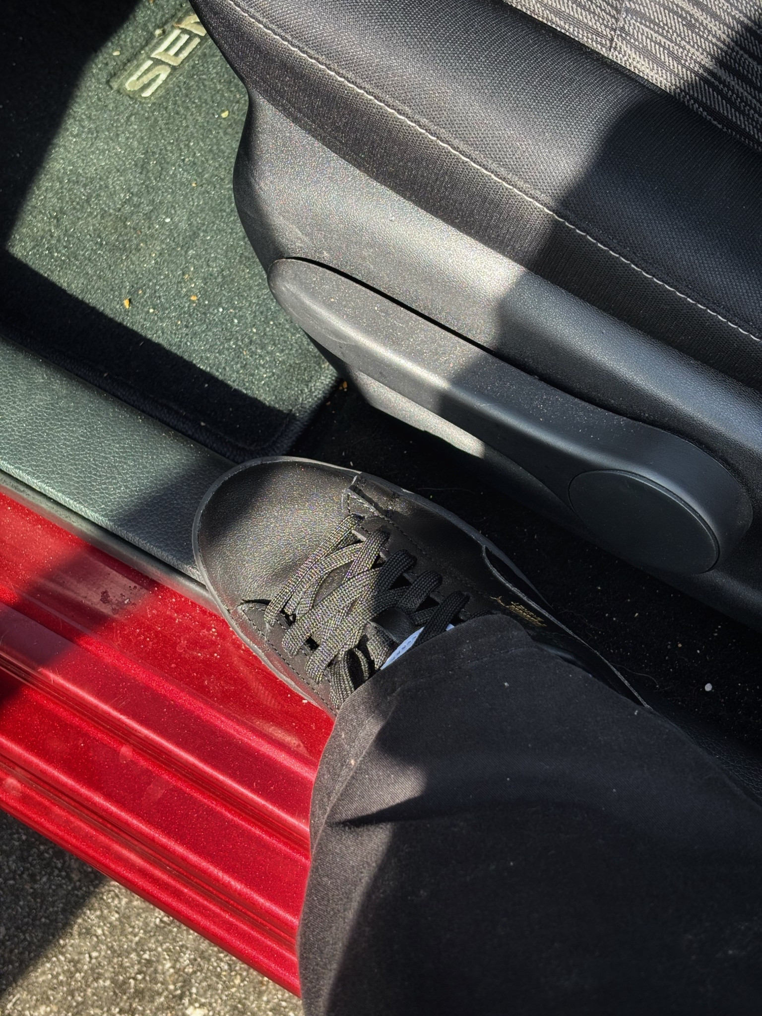 Puma Basket black on black. 

#LTKShoeCrush #LTKOver40 #LTKPlusSize