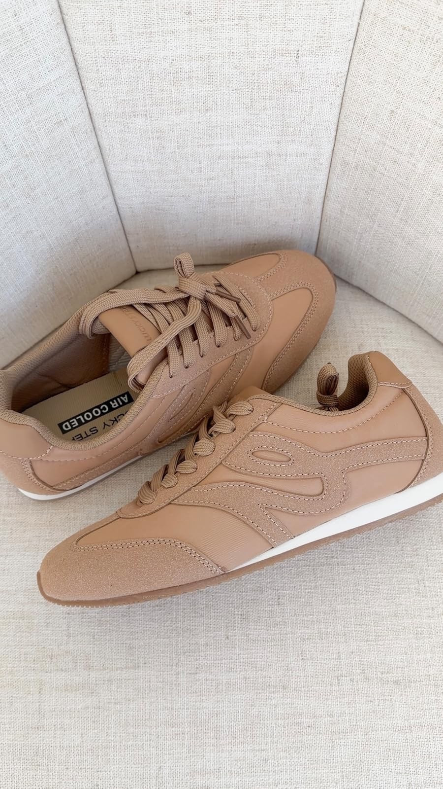 Retro running/walking shoes 🤎✨
Scrolls for more colors! 

#sneakers #springshoes

#LTKootd #LTKU