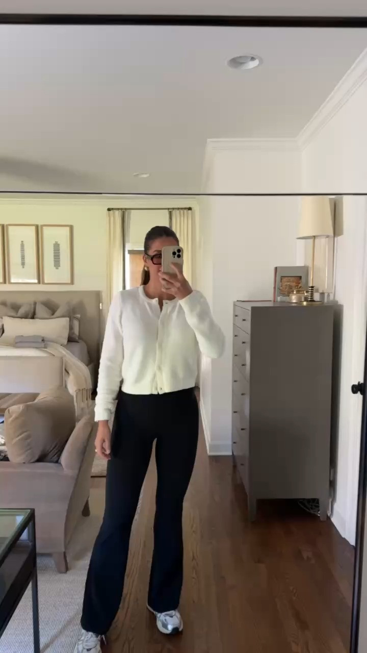 Wearing these sunglasses on repeat!!

Sunglasses, Elisa Jane mini sunglasses, lululemon, flare leggings, alo yoga, alo clothing, alo cardigan, errands outfit, Grace White

#LTKOver40 #LTKStyleTip #LTKActive