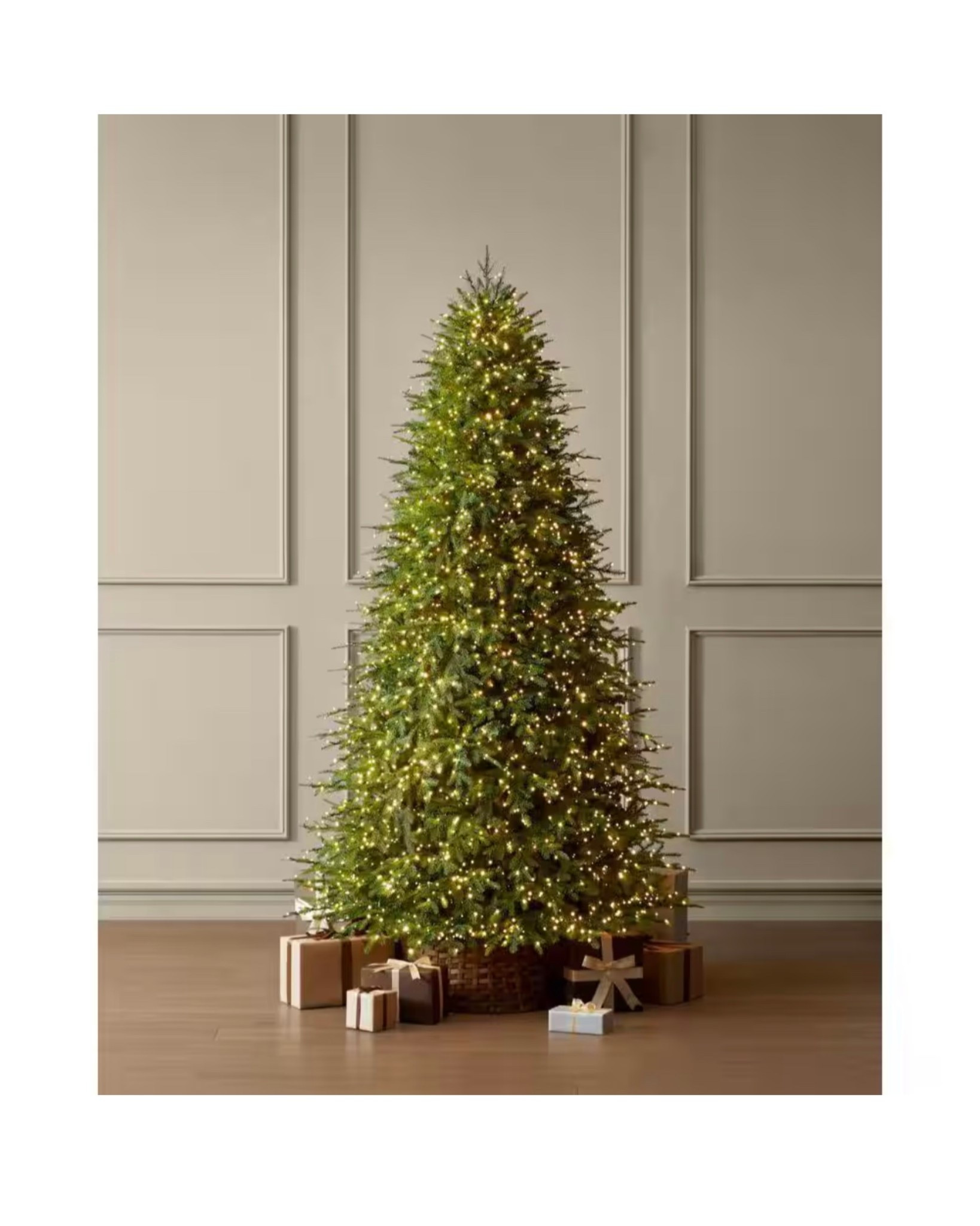 Viral Xmas tree ! 

#LTKHome #LTKSaleAlert #LTKSeasonal