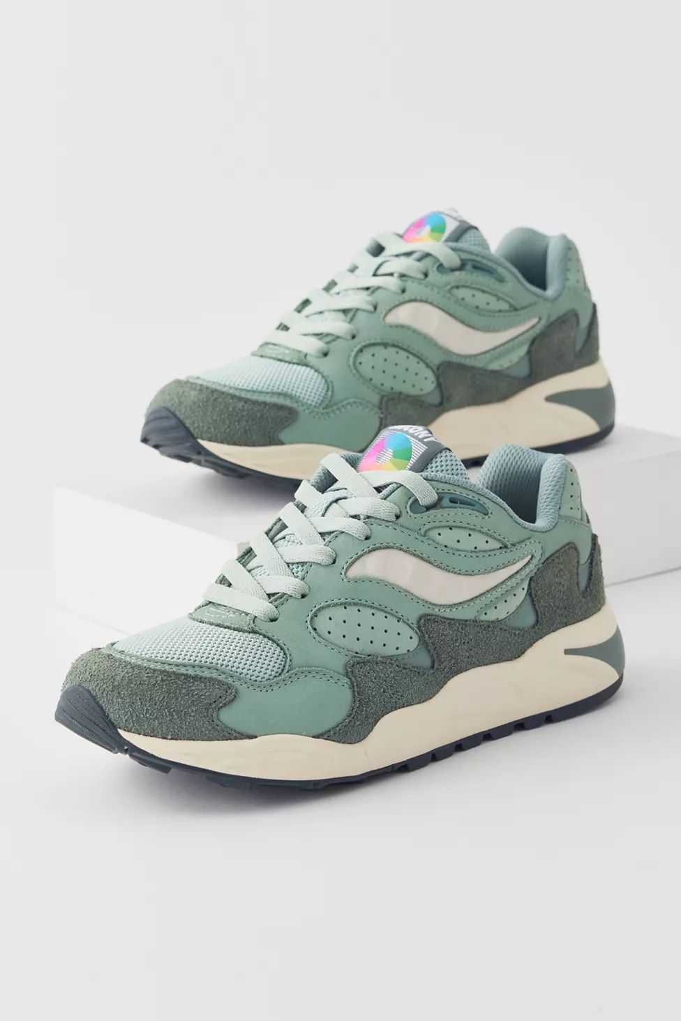 Saucony Grid Shadow 2 Sneaker | Urban Outfitters (US and RoW)