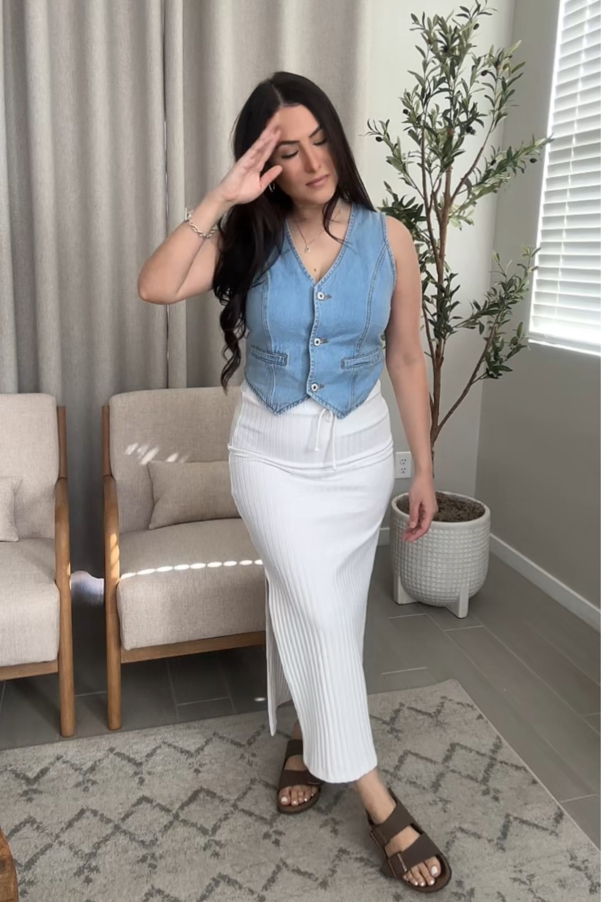 The perfect denim vest

#LTKStyleTip #LTKSaleAlert #LTKMidsize