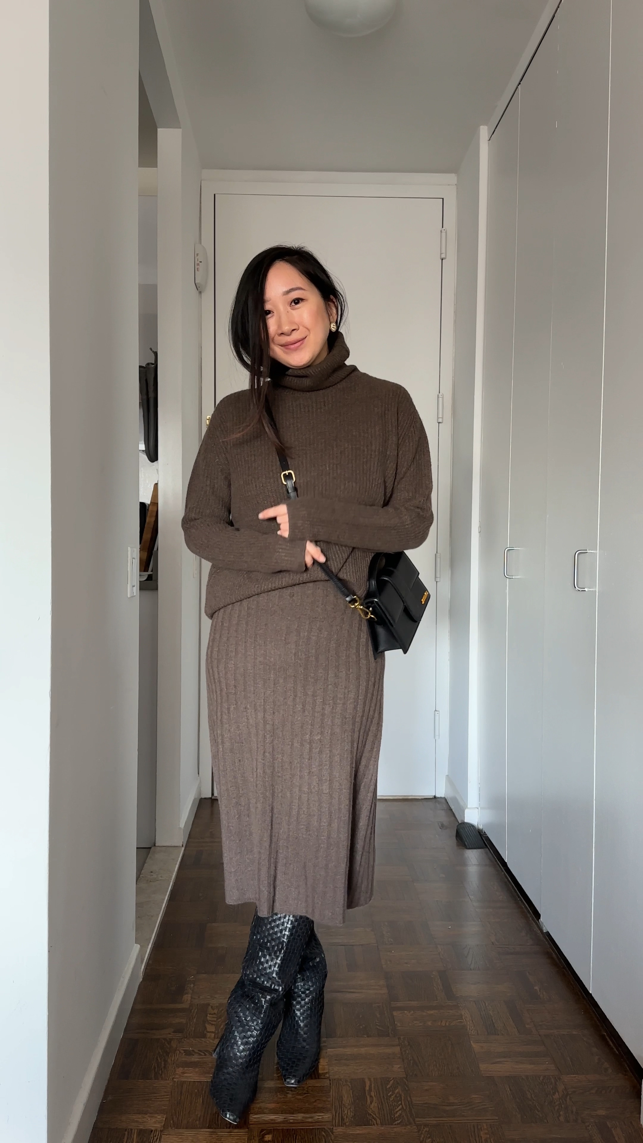 4 pieces, 4 different outfits! Love good basics that I can wear repeatedly 🫶🏻 

#LTKmidsize #LTKstyletip