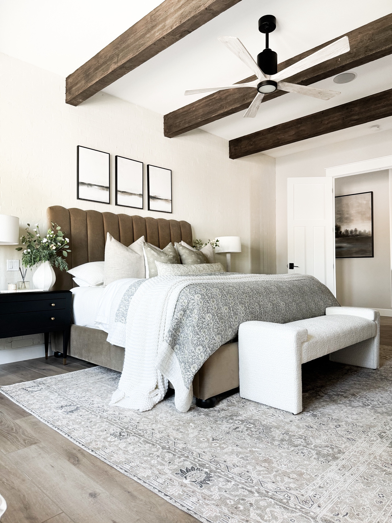 So many deals happening right now in this space! 
Bedroom bench is $30 off! 
Bedroom area rug  

#LTKFallSale #LTKHome #LTKOver40