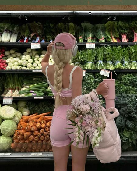 grocery haul 🌸🥬💐

Casual spring outfit, casual summer outfit, athleisure set, athleisure Outfit, comfy casual outfit, spring trends, summer trends

#LTKfitness #LTKitbag #LTKstyletip
