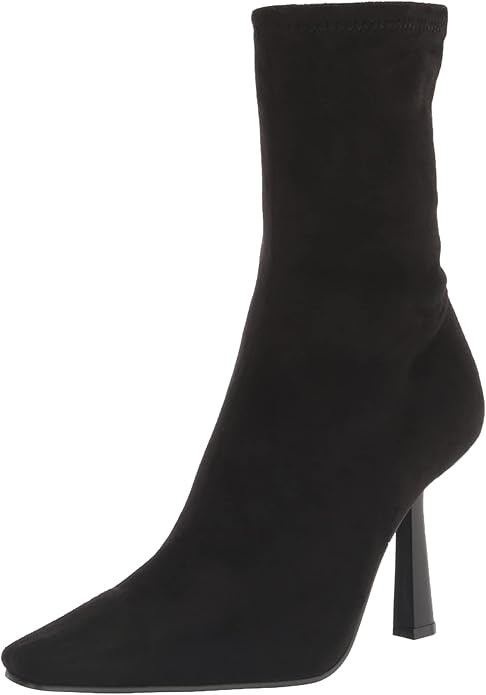 Steve Madden Women's Vakay Fashion Boot | Amazon (US)