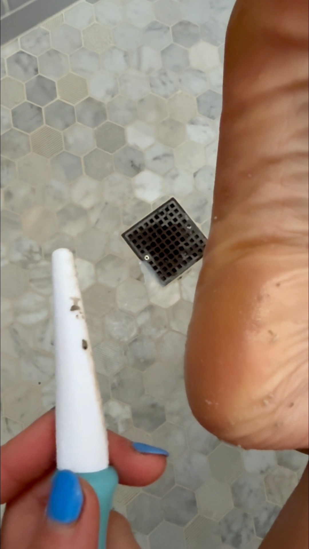 I didn’t believe the hype but I do now! Try out this foot spray to exfoliate dry skin from your feet instant instantly! 

#LTKBeauty