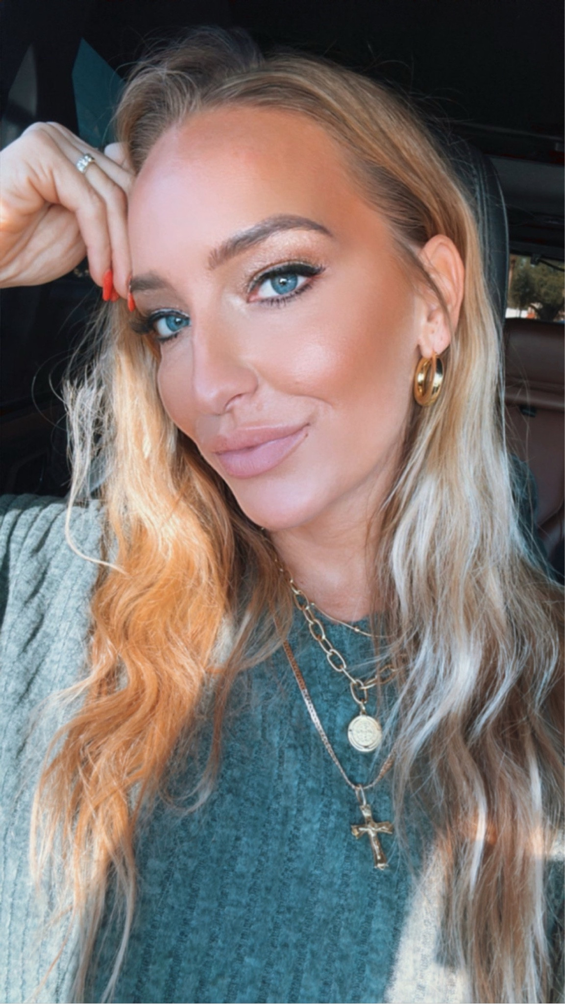 Make up essentials 

#LTKGiftGuide #LTKbeauty #LTKHoliday