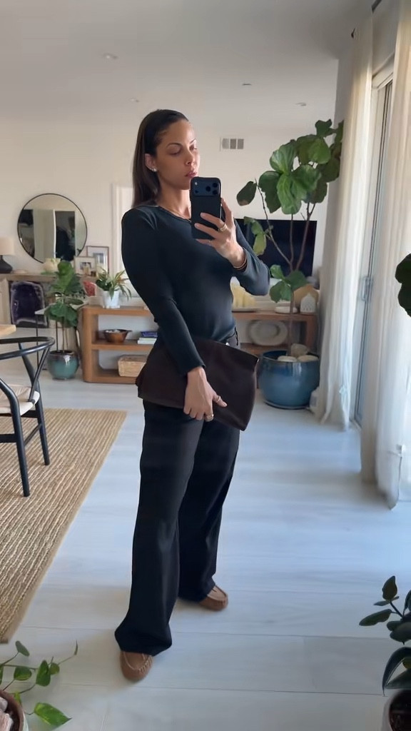 Keeping it casual for afternoon errands and school pick-ups  

#LTKmomlife #LTKootd #LTKSaleAlert