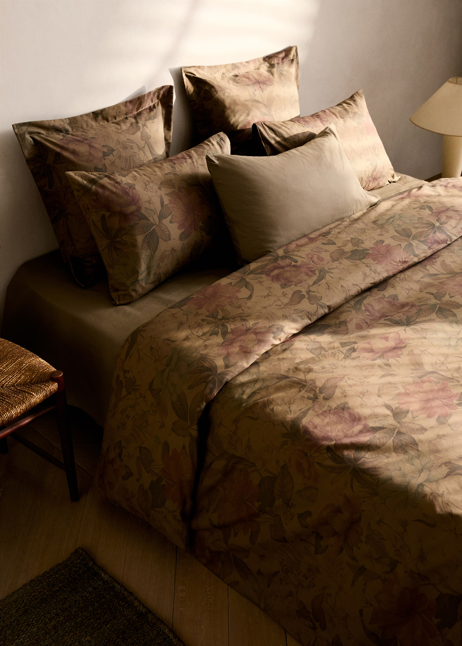 Cotton percale multi-coloured floral-print duvet cover for 180/200cm bed - Home | MANGO United Ki... | MANGO (UK)