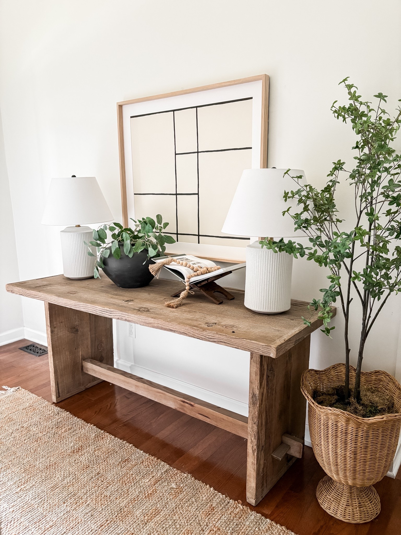 Loving my entryway spring refresh!! 

#LTKHome #LTKSpringSale #LTKSaleAlert