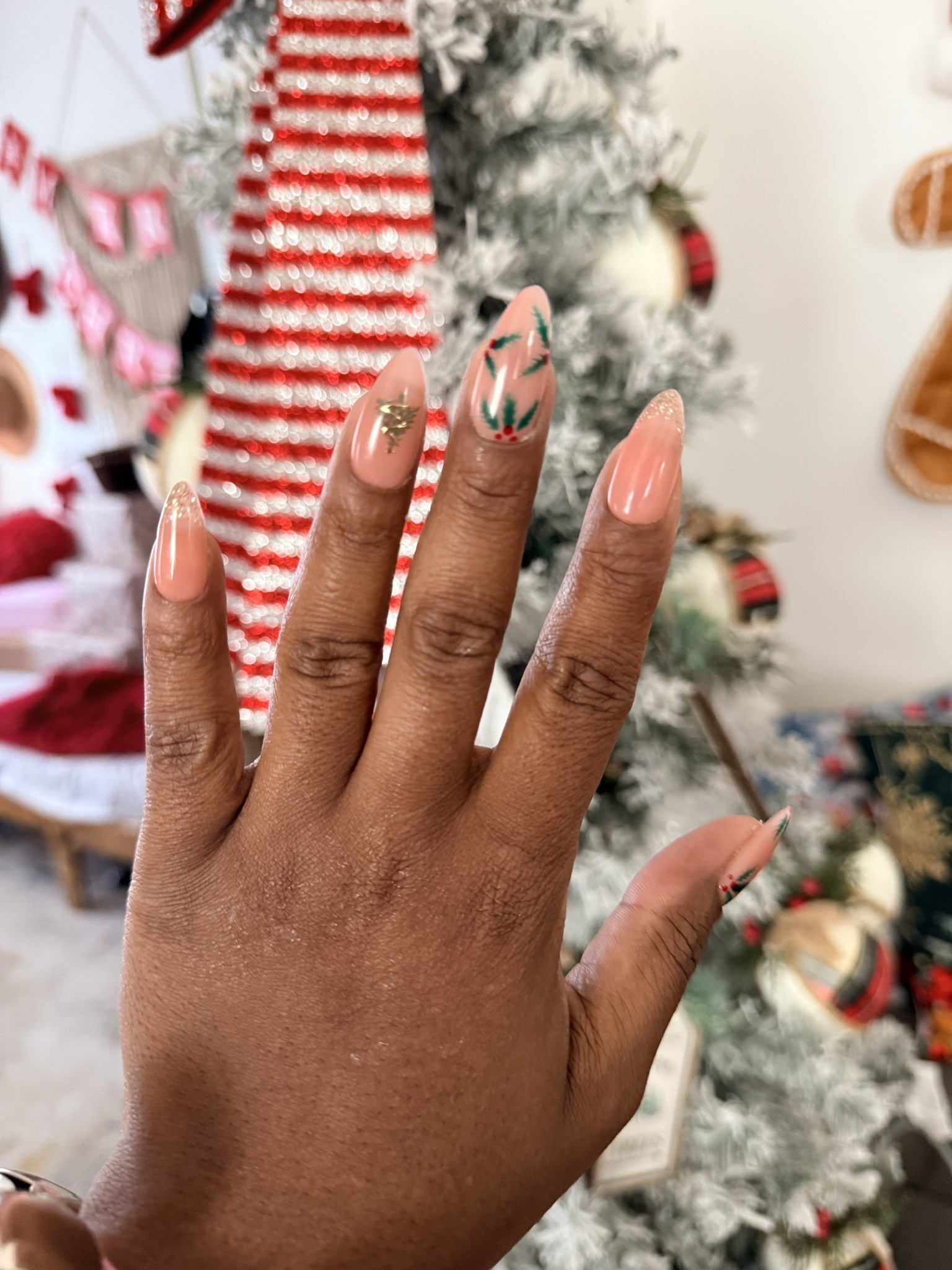 Loving my Christmas nails — cute, festive, and exactly the vibe for the season 🎄💅🏾
I linked my favorite sets and press-ons on LTK!

#blackfridaydeals #blackfridaysale #christmasnails #holidaybeauty #LTKbeauty #ShoppingWithPriiincesss #Atlantamom #Atlantabloggers #Atlantablogger #AtlantaCreator #Atlantacontentcreators #Atlantacontentcreator

#LTKCyberWeek #LTKHoliday #LTKSaleAlert