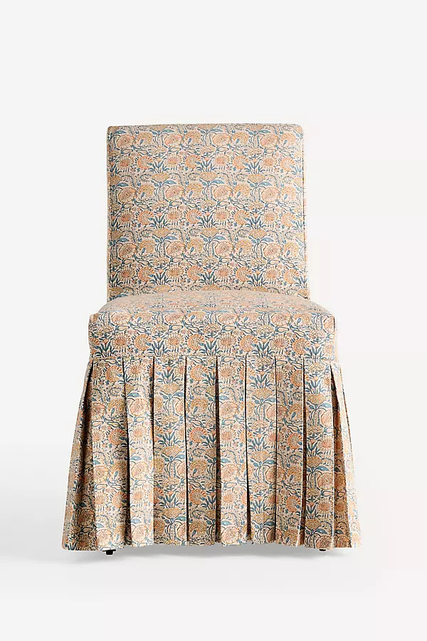 Layla Printed Ruffle Slipcover
  


  


  


  


  

Write a Review Reviews$98.00 | Anthropologie (US)