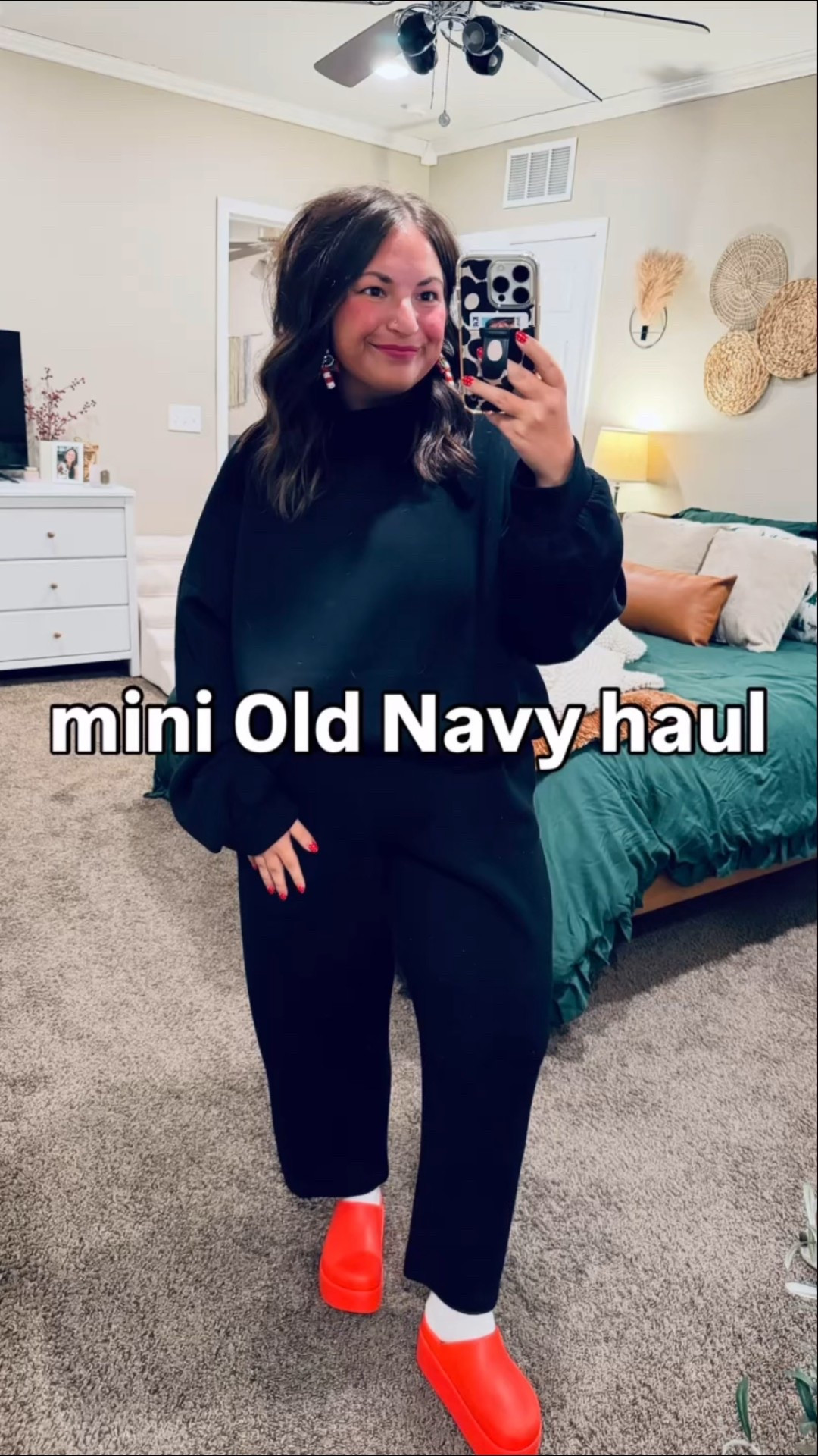 Mini Old Navy haul ✨ Had to snag a few comfy, classroom-ready pieces that are easy to mix & match. Linking everything here so you can grab your favorites too ❣️

#LTKSeasonal #LTKWorkwear #LTKMidsize