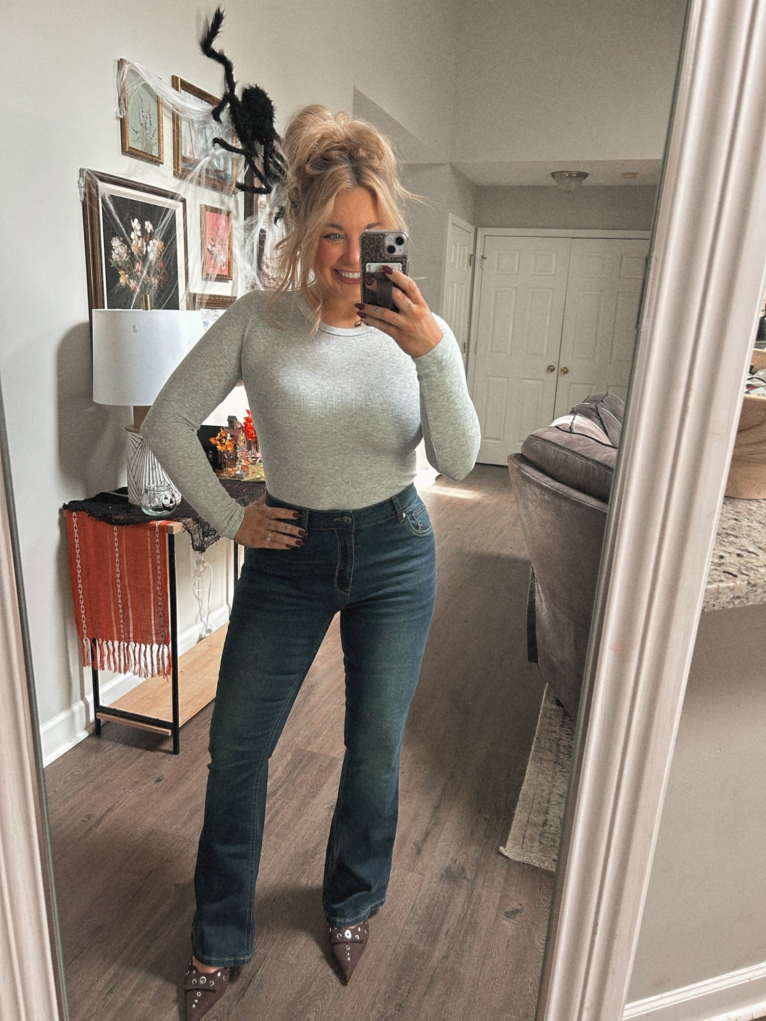 Walmart just released a bodysuit and it’s so cute!!!! Plus these jeans are only $11!!! Size up 2 sizes in these because they run small!!! I’m an 8 normally and got them in a 12! 

#LTKMidsize #LTKStyleTip #LTKFindsUnder50