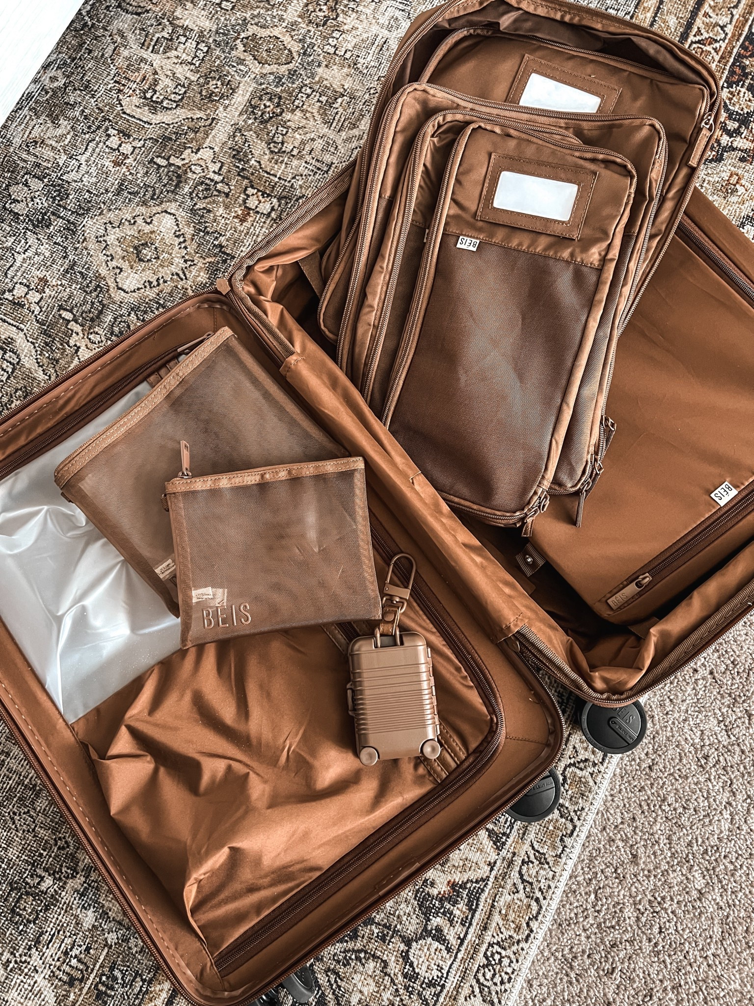 My girls trip to Panama City is in 2 days & I’m going to attempt to pack just a carry-on — do you think I can do it??

#LTKTravel