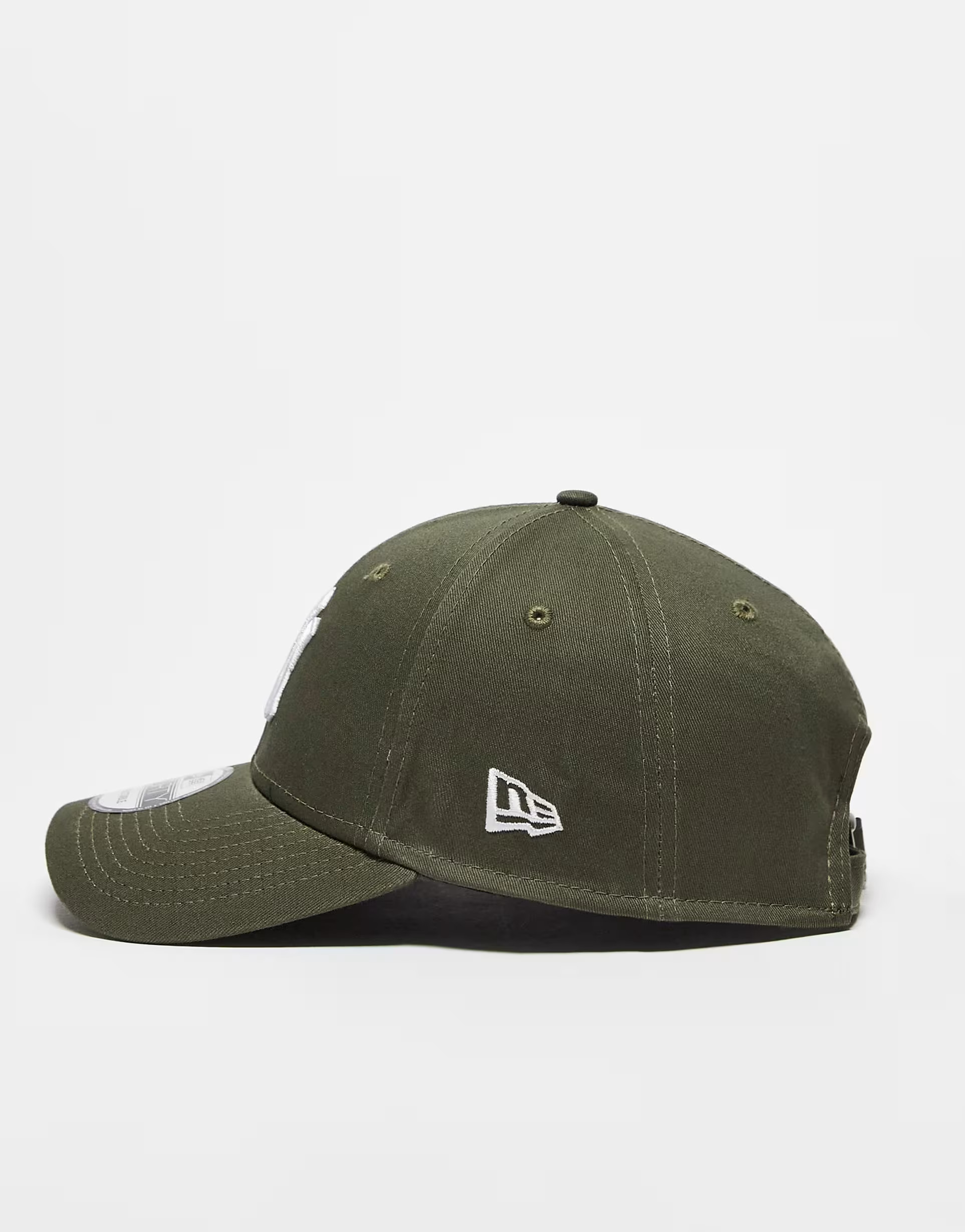 New Era 9forty MLB NY Yankees cap in green | ASOS | ASOS (Global)