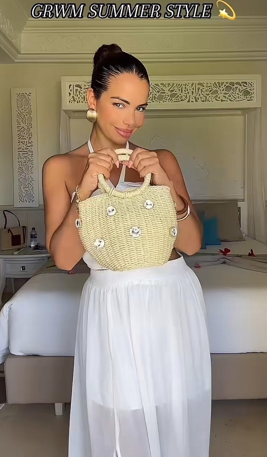 GRWM édition été 

longue robe blanche d’été, robe fluide fendue blanche, robe élégante détail fleur, sac à main panier, petit panier à detail strass, sac sceau strassé style panier #robeété #robeblanche

#LTKeurope #LTKSeasonal