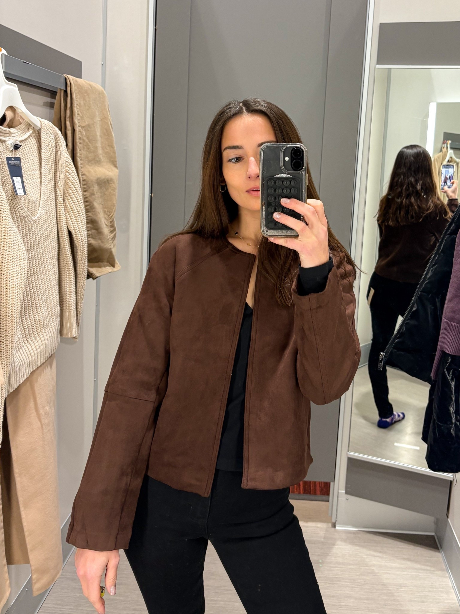 Proof that a simple jacket can pull a whole outfit together 🤍
I love this brown layer styled with all-black underneath — easy, flattering, and timeless.

#LTKWorkwear #LTKSeasonal #LTKootd