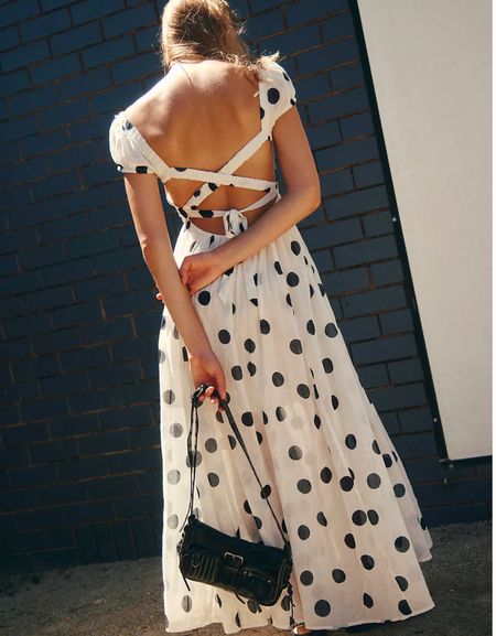 Obsessed with this dress! The back is so fun and I can’t get enough of the polka dots 😍 could be dressed up or down!



Family photos
Concerts 
Graduation 
Vacation 
Summer dress 


#LTKTravel #LTKWedding #LTKStyleTip