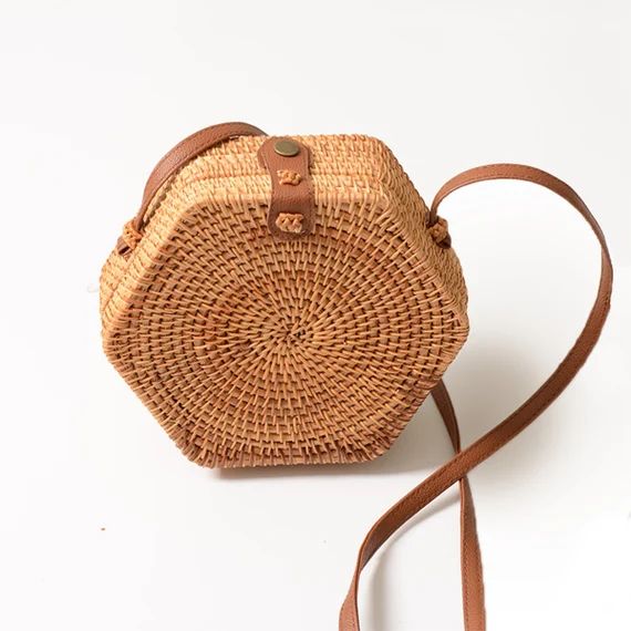 hexagonal rattan bag，Straw Beach Bag,Rattan Bag，Braid Pattern bag,Women's Handmade Cosmetic B... | Etsy (US)