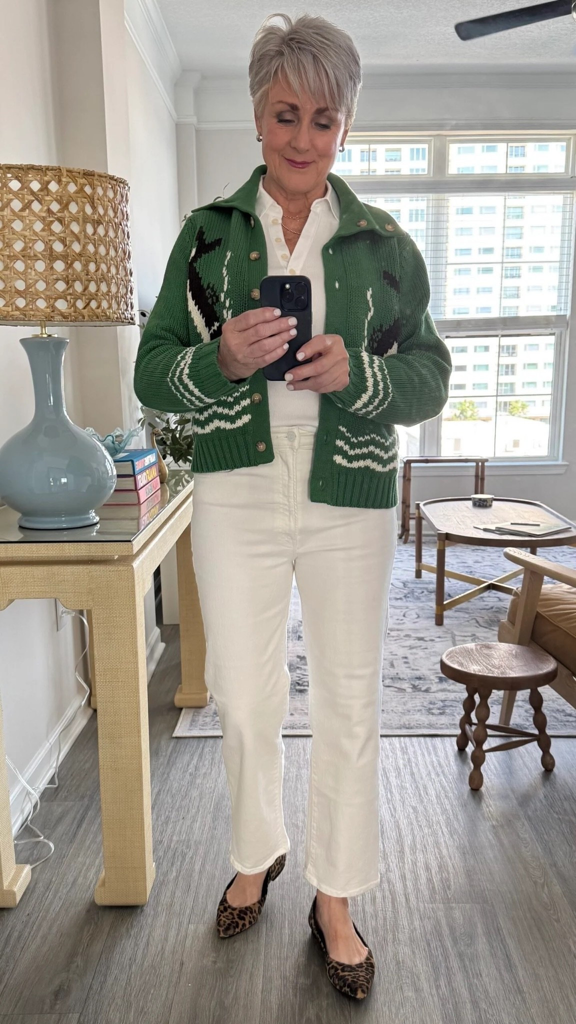 Cardigan & White Jeans 👖

#LTKootd #LTKSeasonal #LTKOver40