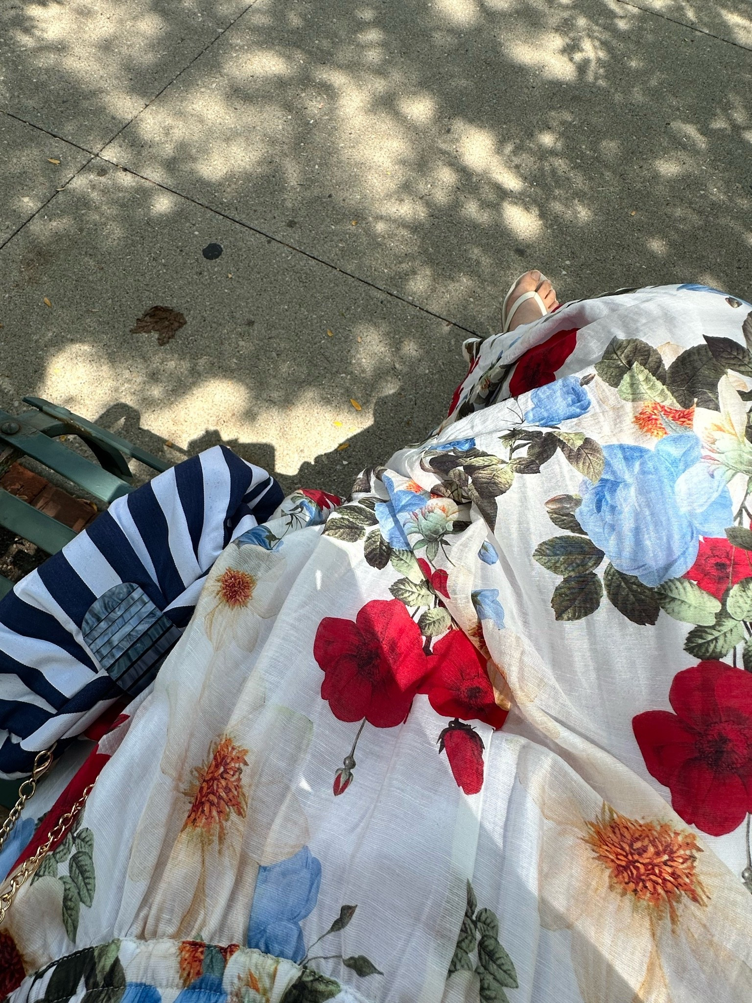 Life is better in the garden 💐

Don't be afraid to wear prints—they're one of the easiest ways to express your personality and make an outfit feel memorable. Mixing prints, like pairing florals with subtle stripes or playful polka dots, creates a look that's stylish, modern, and uniquely yours. The key is balancing color and scale so everything works together beautifully.

Ready to step outside your comfort zone and discover a style that's as unique as you are? Let's create looks you'll love to wear—reach out to book your personal styling session today!

#LTKootd