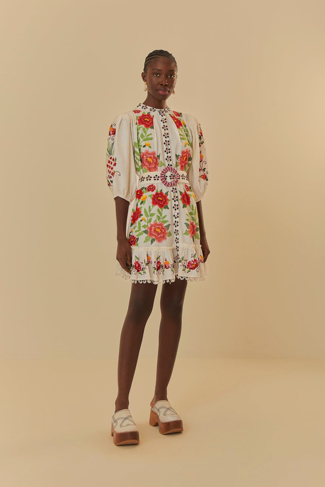 Off-White Embroidered Carmina Floral Short Sleeve Mini Dress | FarmRio (US)