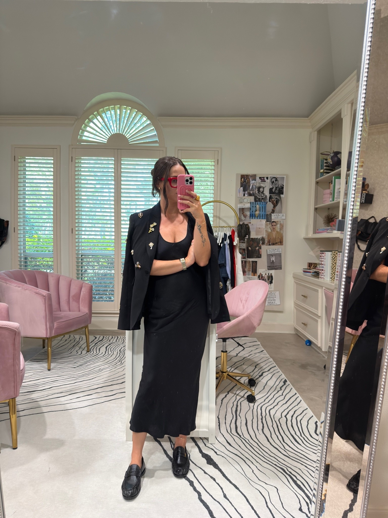 Black dress, embellished blazer, done. This is my "I have three meetings and a dinner and no time to overthink it" uniform — the brooches on the blazer do all the work so I don't have to. Loafers because heels are a lie we tell ourselves. Everything's linked below! 🖤 

 #LTKootd