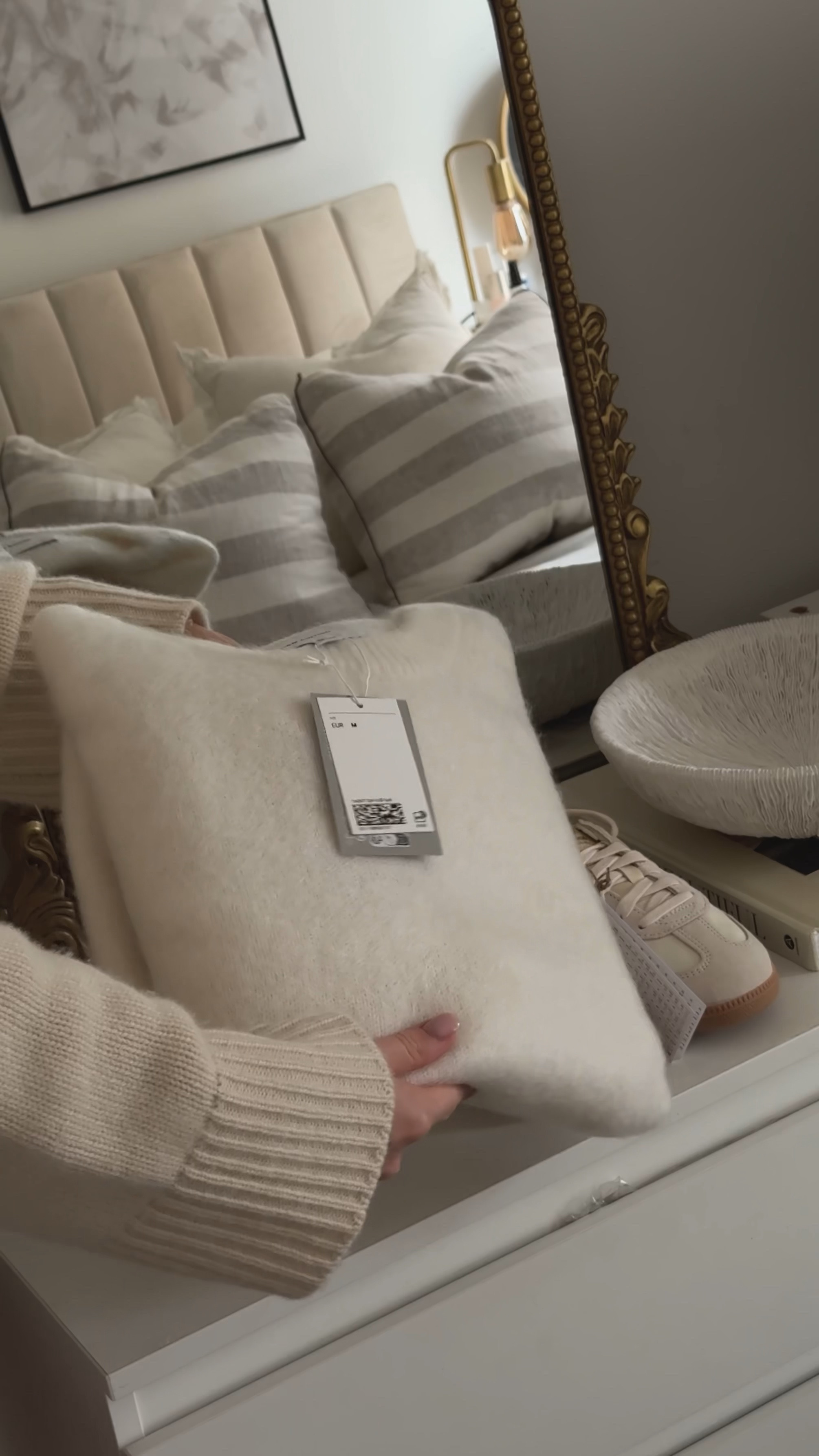 Autumn shopping starts now 🍂

#adidassamba #hm #mohairjumper #haul #autumnshopping 

#LTKstyletip #LTKeurope