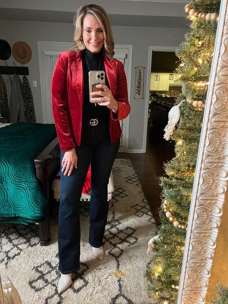 Another night, another Christmas party outfit 

#LTKHoliday #LTKover40 #LTKmidsize