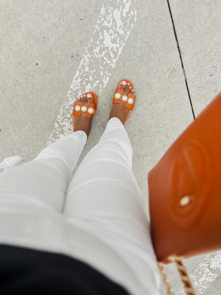 I can’t get over how cute these sandals are. They have a sturdy foundation and the brown is the perfect neutral  

#LTKShoeCrush #LTKOver40 #LTKSeasonal