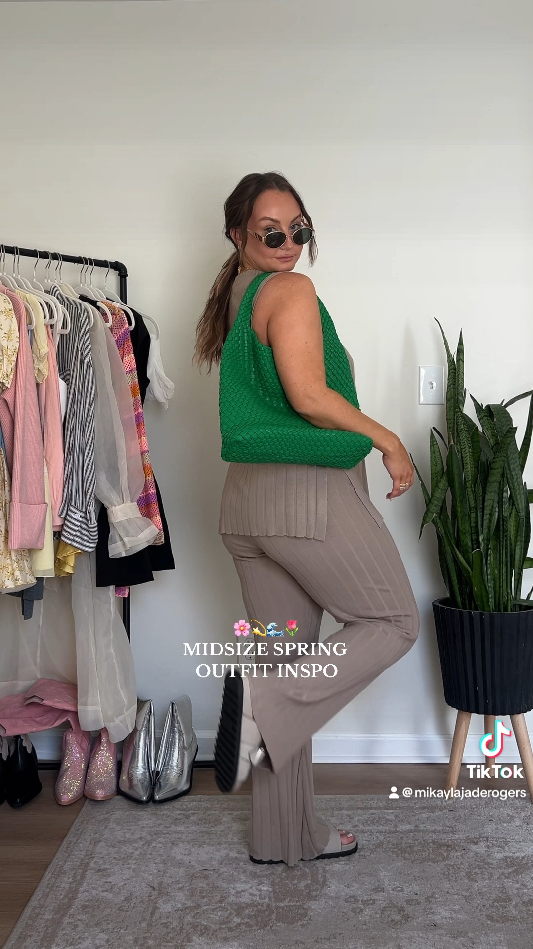 casual spring brunch outfit! 💫 wearing a Large in this set

#LTKVideo #LTKMidsize #LTKSeasonal